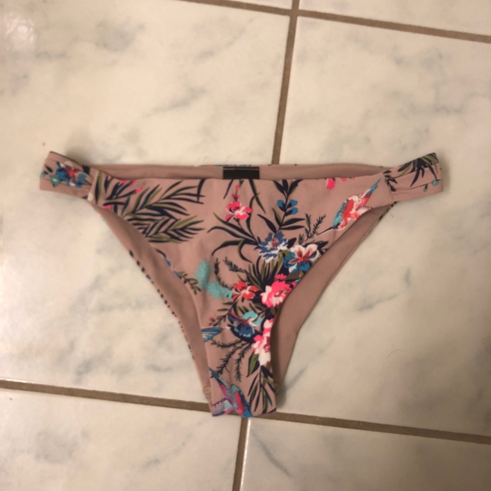 H&M hipster bikini bottom size small
